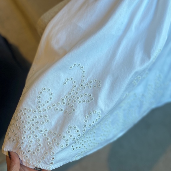 Maje White Shirtdress with Eyelet trim. Three quarter sleeve with colar. - Picture 4 of 6